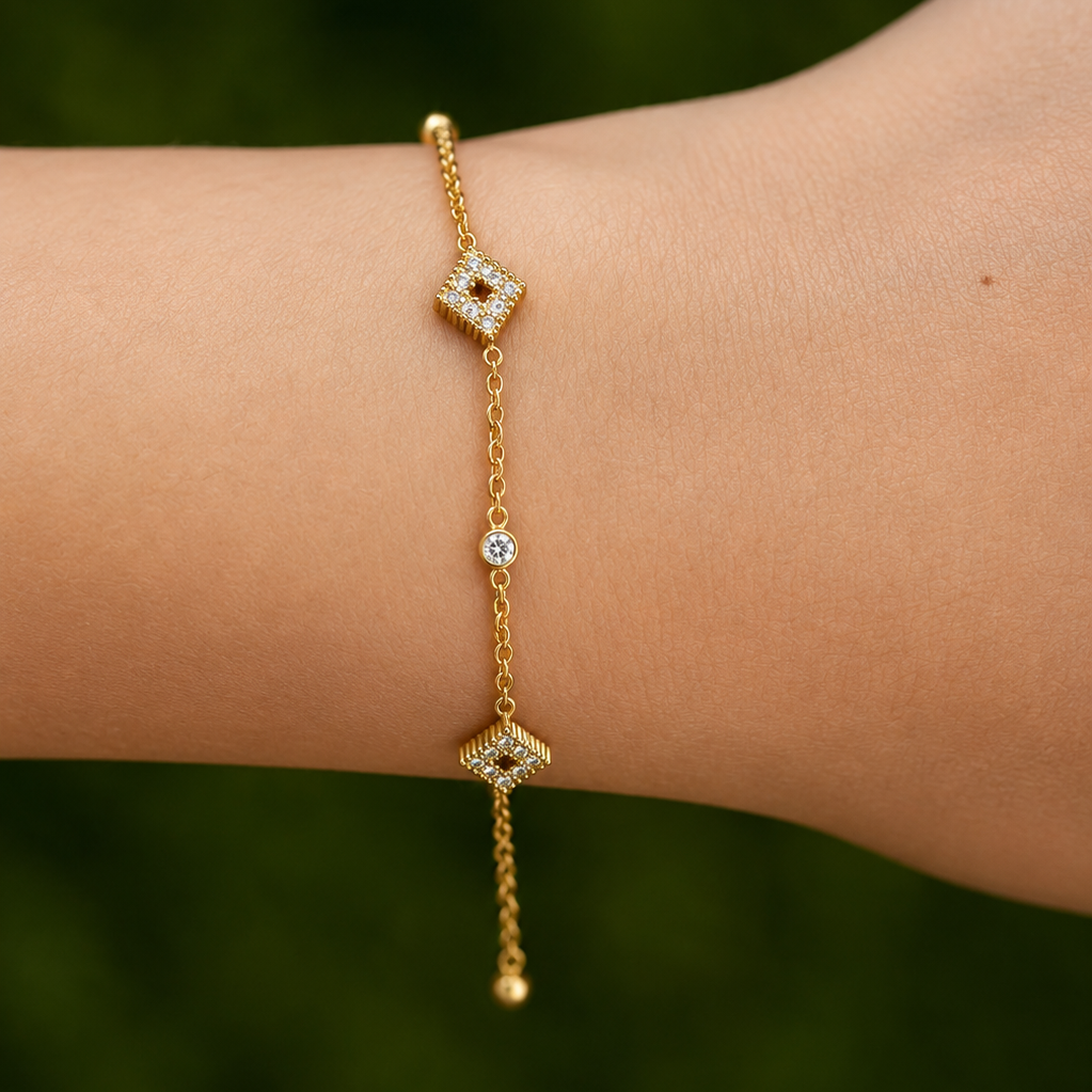 Dahlia Diamond Charm